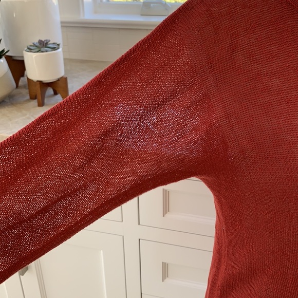 Project split neck linen sweater - Picture 3 of 10